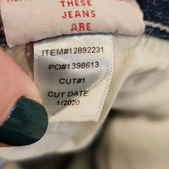 Light wash, stonewash high waist distressed Torrid jean shorts size 24. - Picture 5 of 10